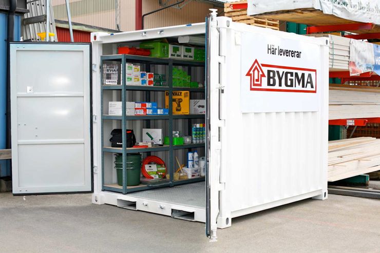 Bild p&#229; container med byggmaterial